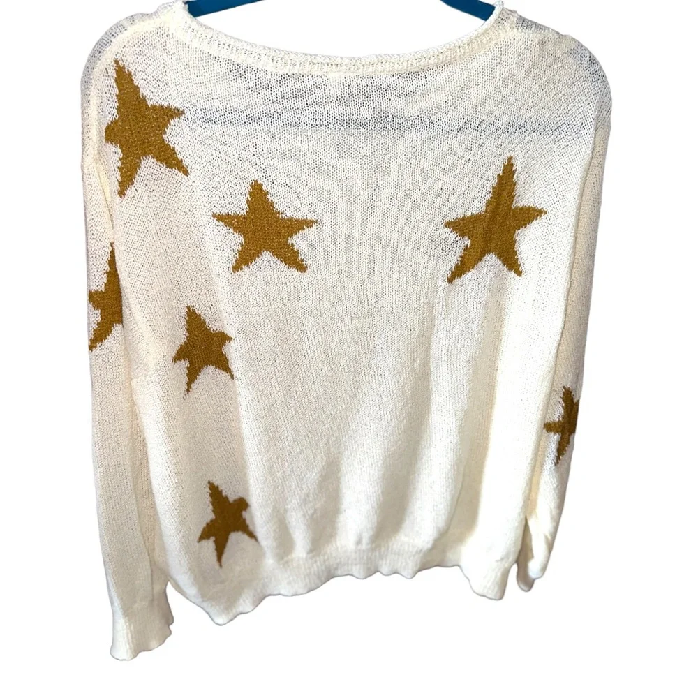 Wishlist M/L hacci loose knit  crewneck sweater. Ivory with mustard brown stars. - Picture 2 of 12
